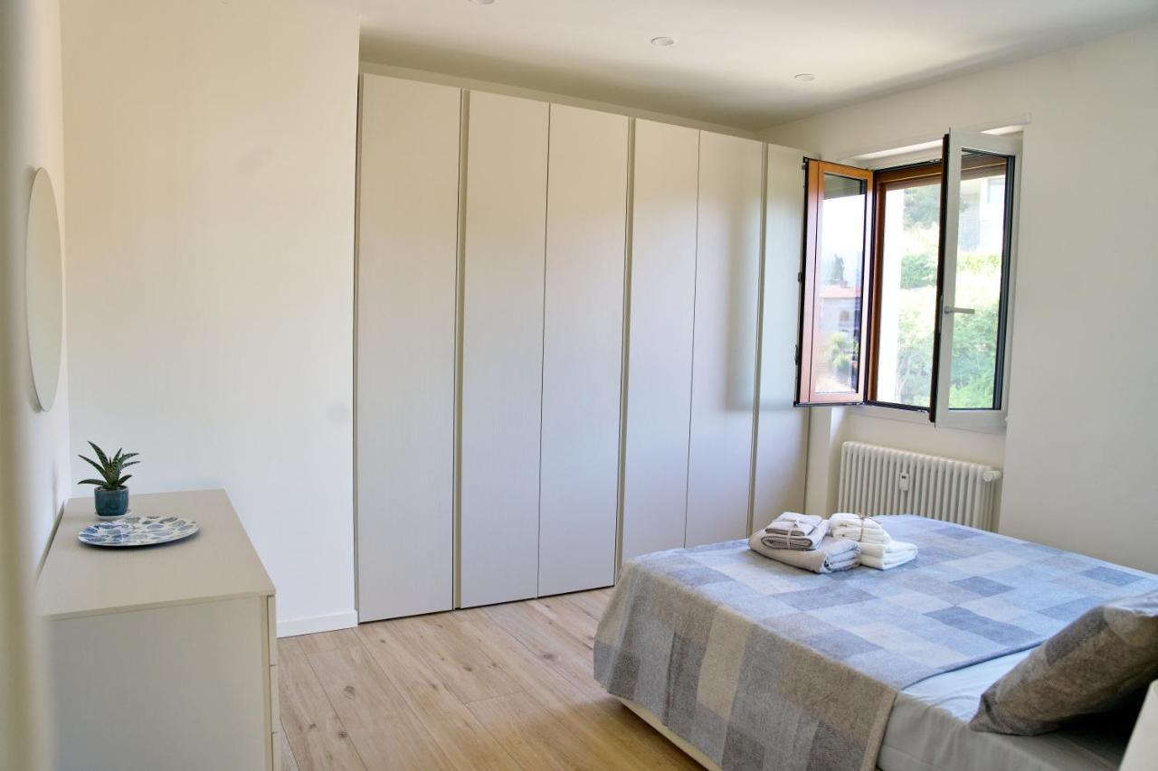 The Blue - Lake / City View Modern Apt Near Villa Olmo Como Exterior foto